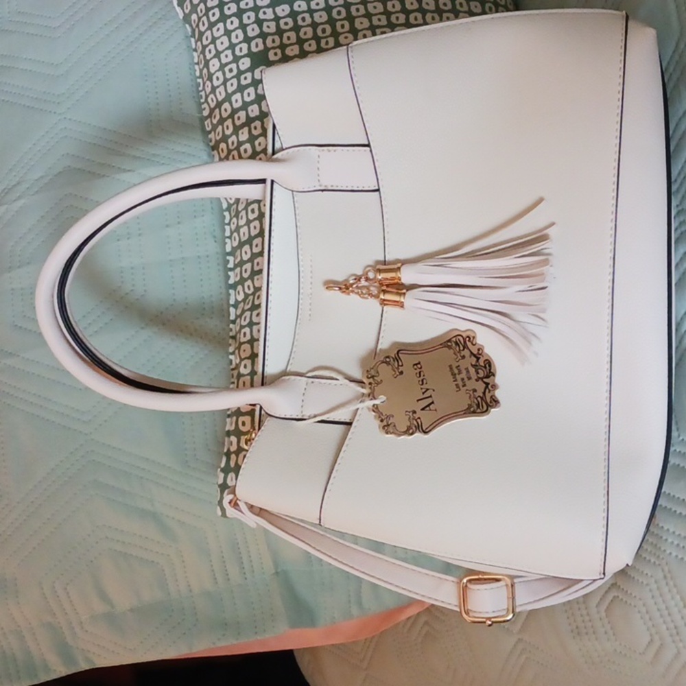 ALYSSA purse cream white with black accent.
